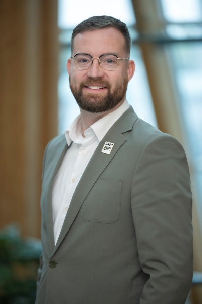 Nathan Lachowsky headshot